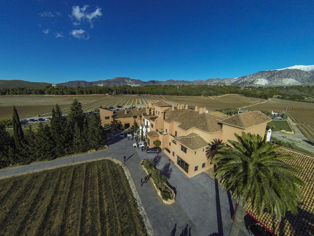 Hotel & Winery Senorio De Nevada Villamena Exterior foto