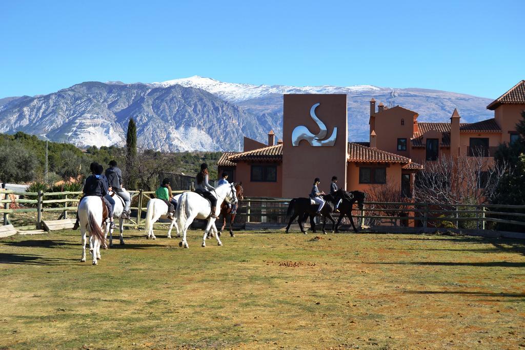 Hotel & Winery Senorio De Nevada Villamena Exterior foto